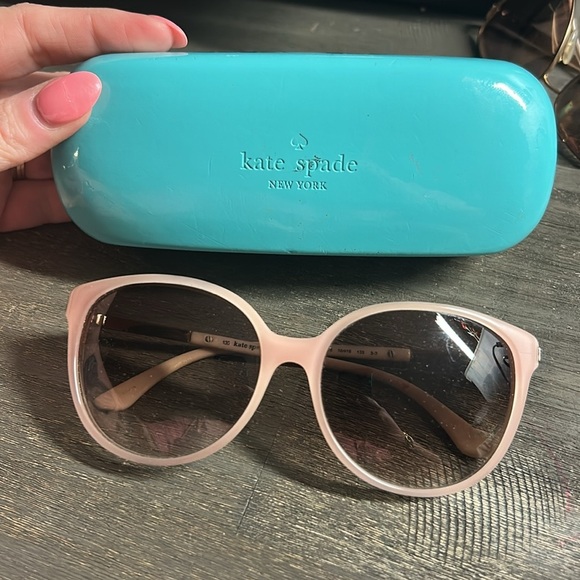 Kate Spade Shawna’s Pale Pink Sunglasses - Picture 5 of 7